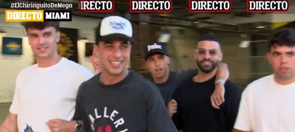 创利配资 菲利克斯现身美国与好友观战本菲卡比赛，没有去看切尔西